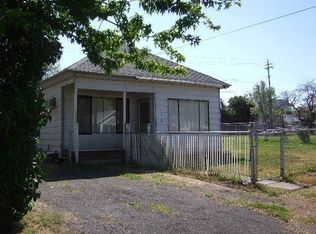 910 Robbins St, Milton Freewater, OR 97862