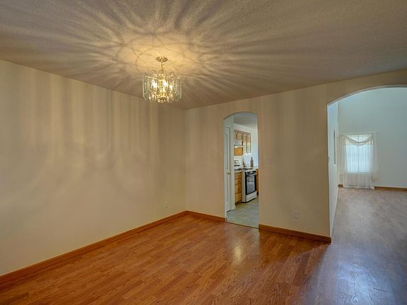 5th image of 2423 Big Pine Dr NW