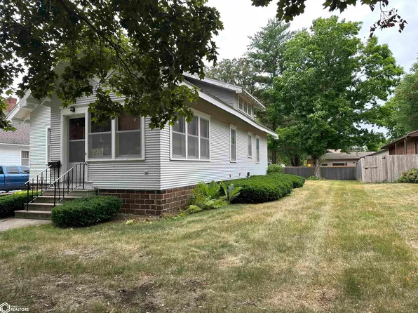 203 12th St S, Northwood, IA 50459