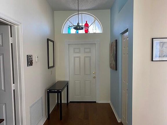 2nd image of 5006 SE Devenwood Way
