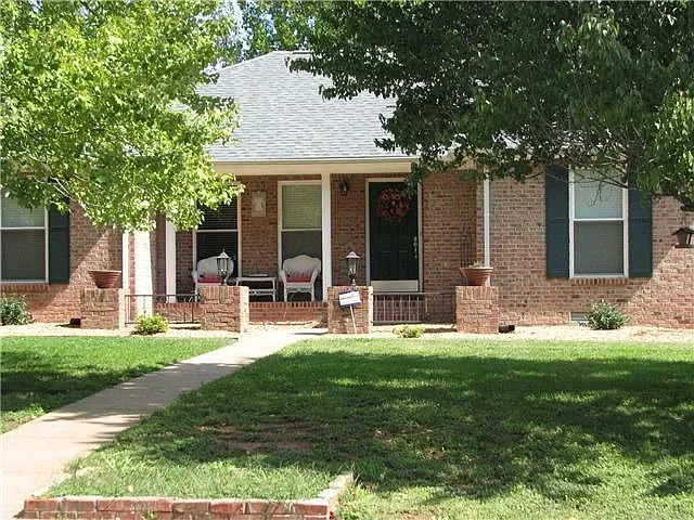 1782 Broadripple Dr photo 1