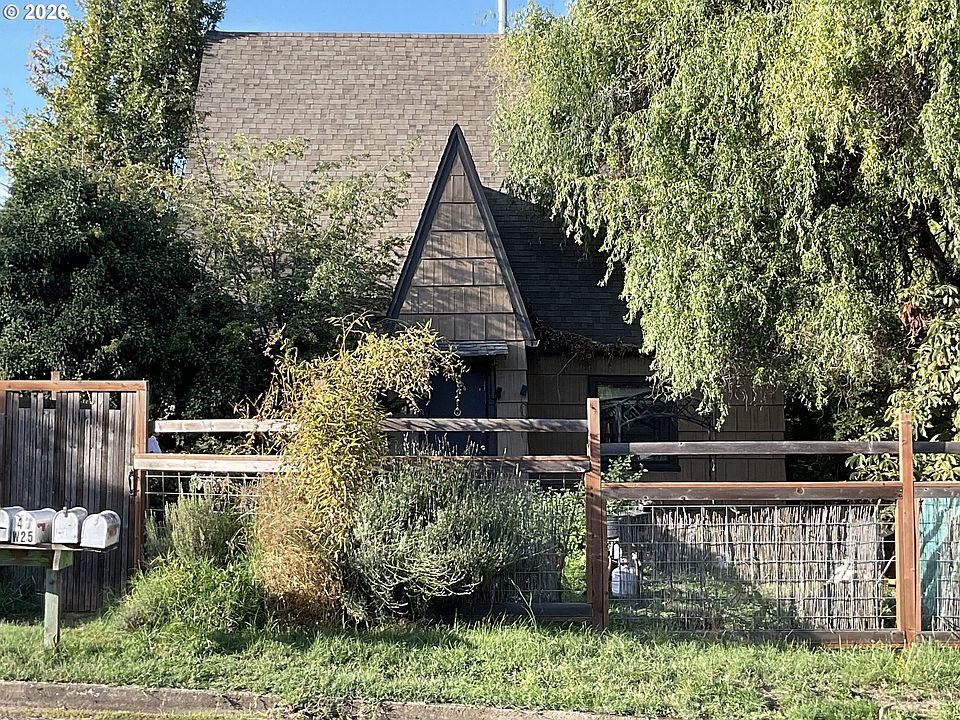 1st image of 47 W 25th Ave