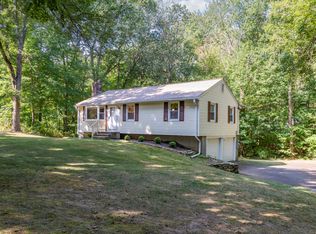 74 W Lake Ave, Guilford, CT 06437