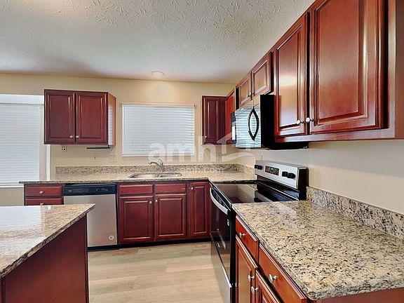 4th image of 6297 Satin Wood Dr
