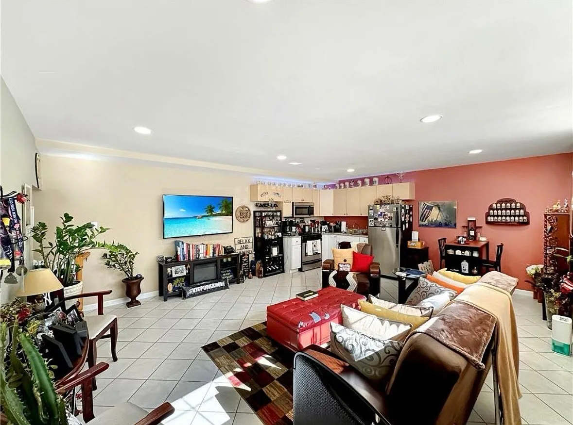 40A Santa Monica Ln — Photo 1