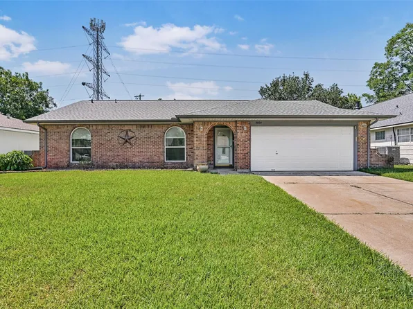 2003 Kingsway Dr, League City, TX 77573