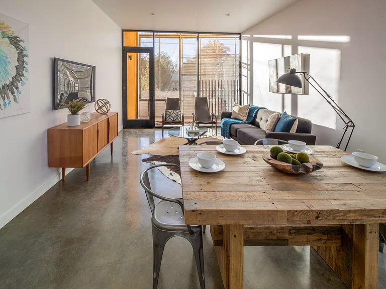 1419 S Kenneth Pl #4 — Photo 4