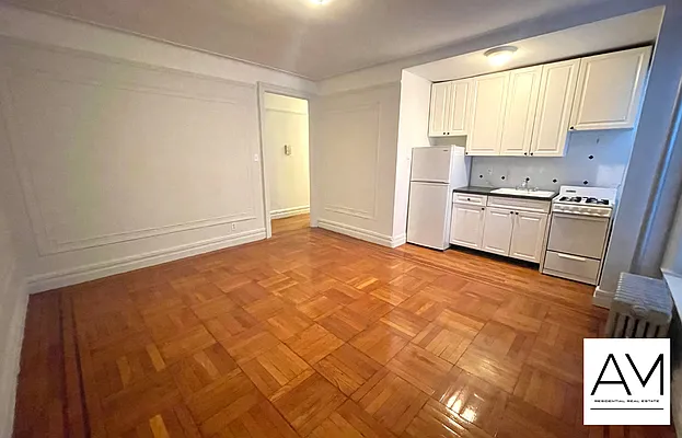 Rented by AM Residential | media 7