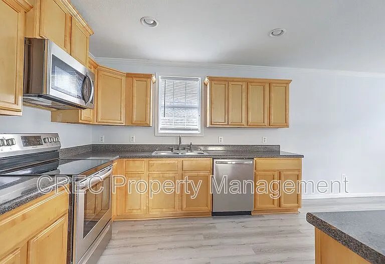 2533 Celestial Ct — Photo 11