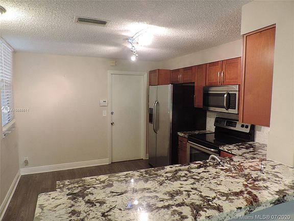 5th image of 1340 Sorrento Dr #1340