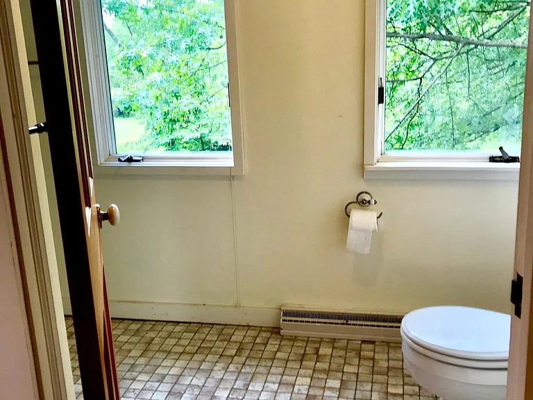 Up stairs bathroom