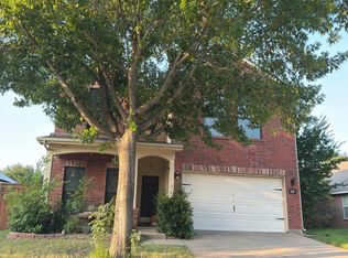 3207 Yeltes St, Grand Prairie, TX 75054