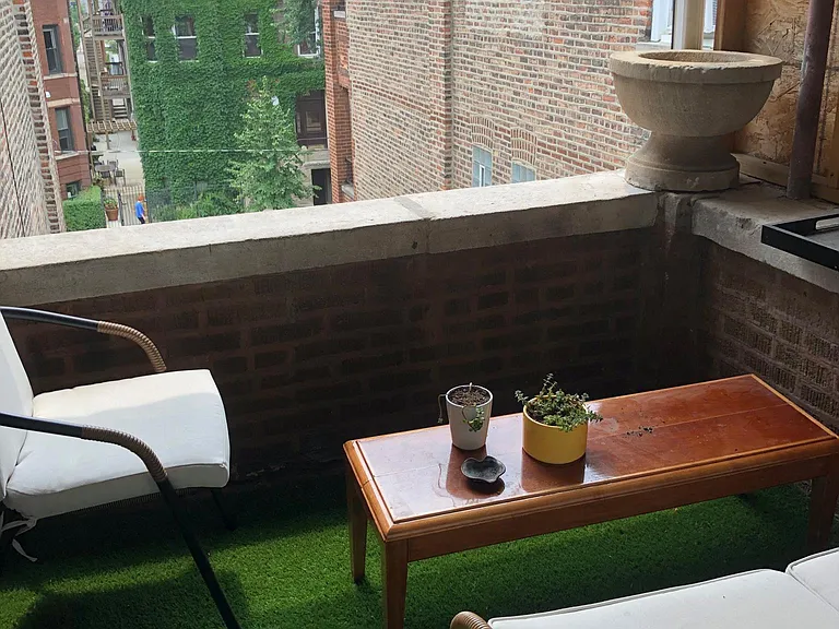 2448 W Walton St #3R — Photo 9
