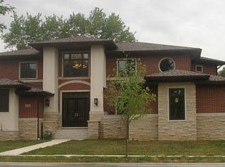 2106 N Ridge Ave, Arlington Heights, IL 60004