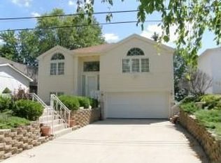 W3373 Orchard Ave, Green Lake, WI 54941