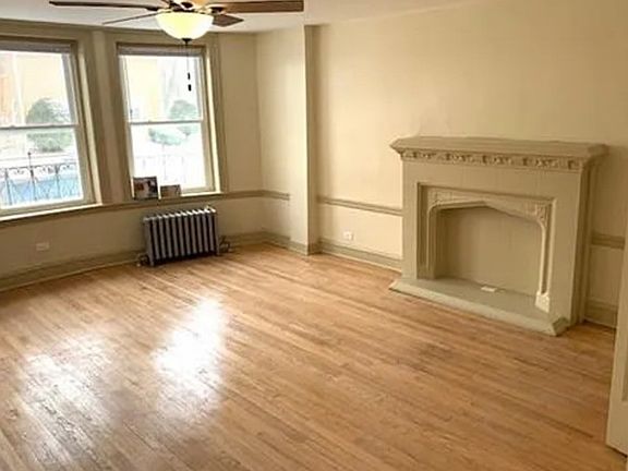 4th image of 1307 W 91st St #1-A