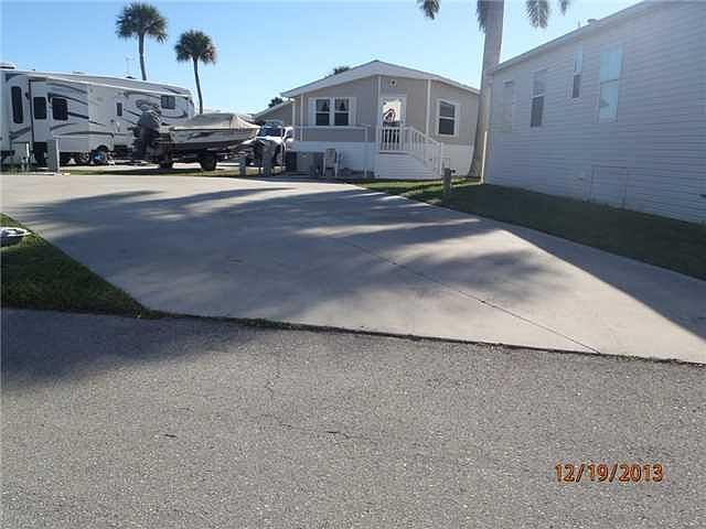 1st image of 907 Nettles Blvd