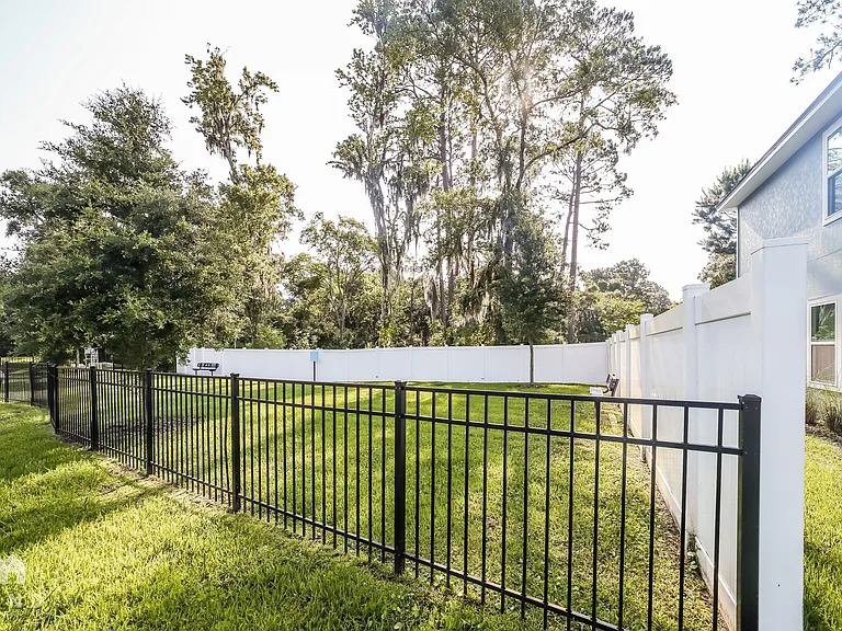 785 Henley Ct — Photo 21