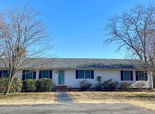 5674 Richmond Rd, Warsaw, VA 22572