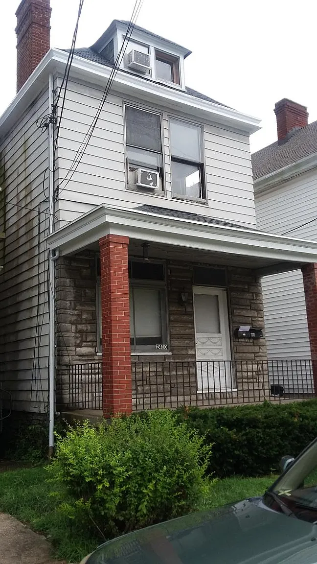 2410 Fairview Ave photo 1
