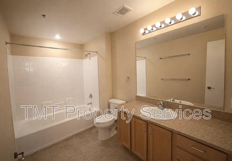 4200 E Commerce Way #1012 — Photo 4