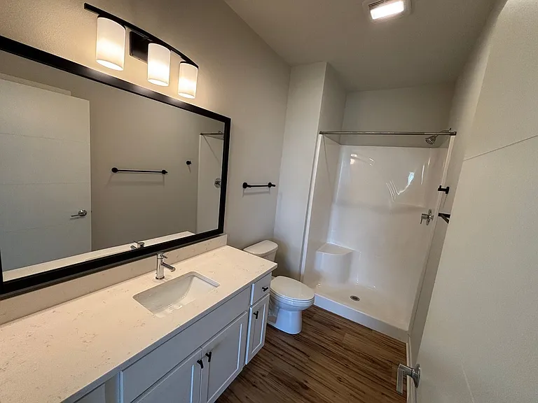 The Outlook Apartments — Photo 81