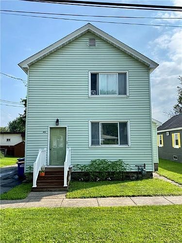 2nd image of 410 Miller St