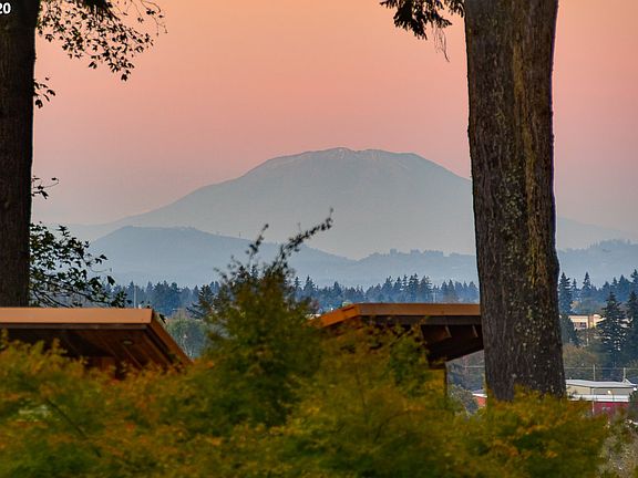 4th image of 6418 Montana Ln