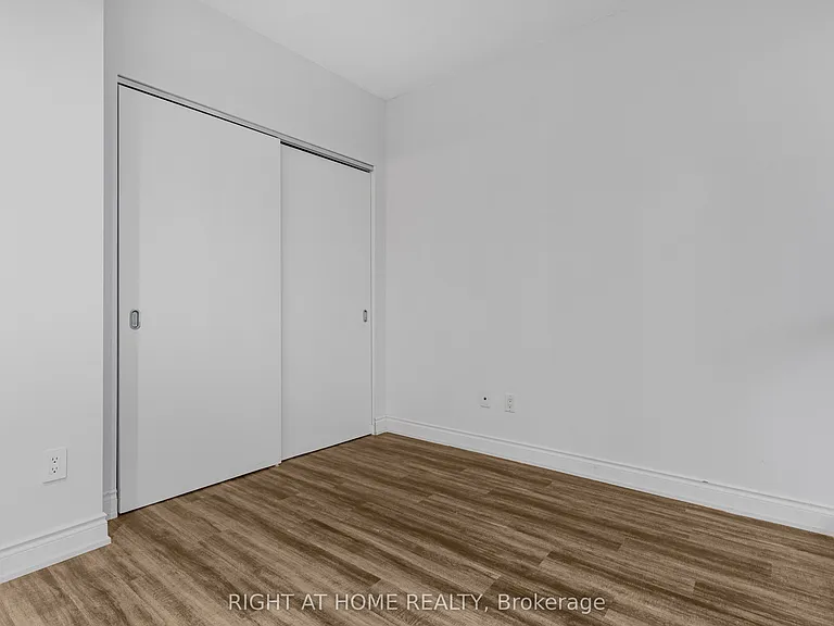 281 Mutual St #1102 — Photo 10
