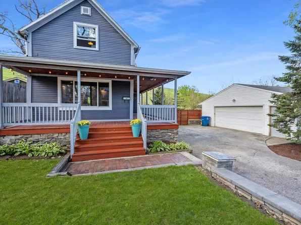 2621 Rollins Ave, Des Moines, IA 50312