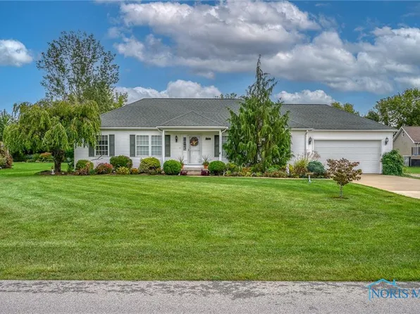 1761 S Anna Dr, Lakeside Marblehead, OH 43440
