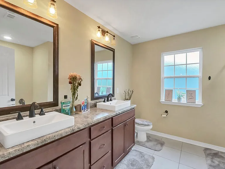 220 Wainwright Dr — Photo 42