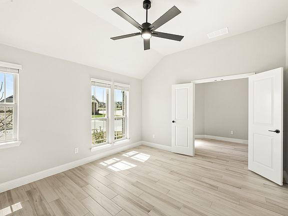 7th image of this home