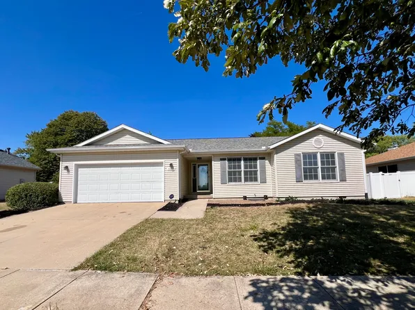 2202 E Delaware Ave, Urbana, IL 61802
