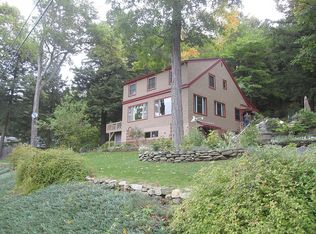 411 Memorial Dr, Winthrop, ME 04364