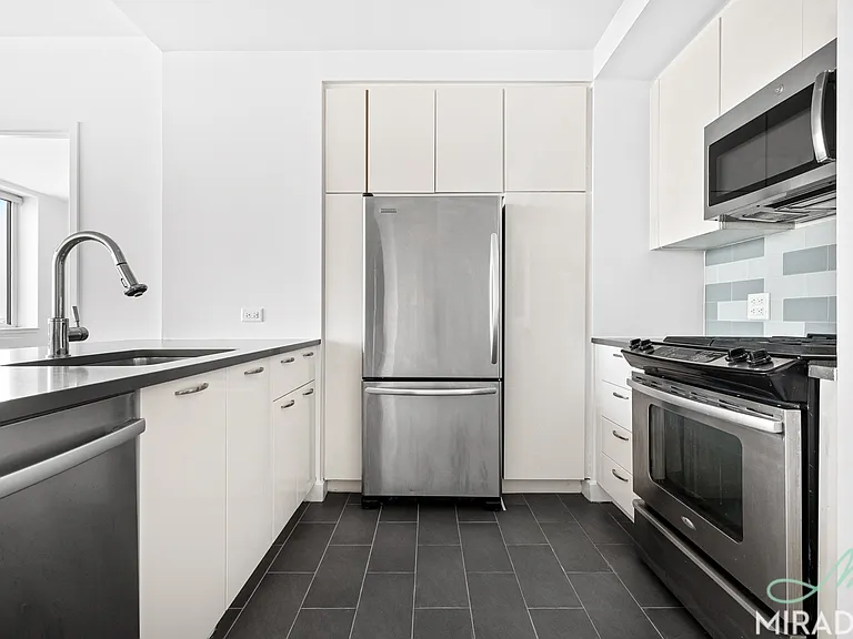 80 Dekalb Ave #29C — Photo 7