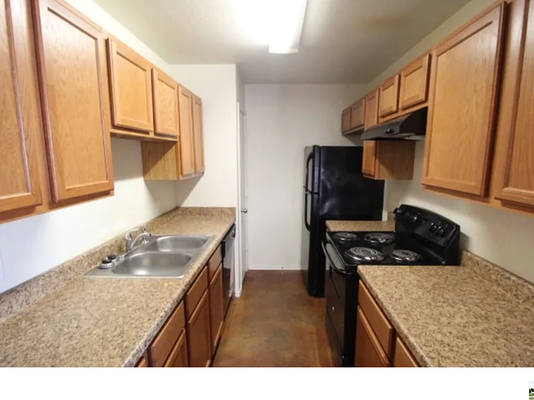 2923 Starlight Dr #B — Photo 27
