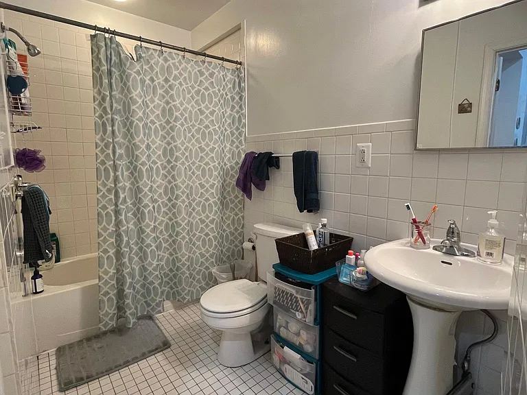 2127 Fitzwater St #1 — Photo 13