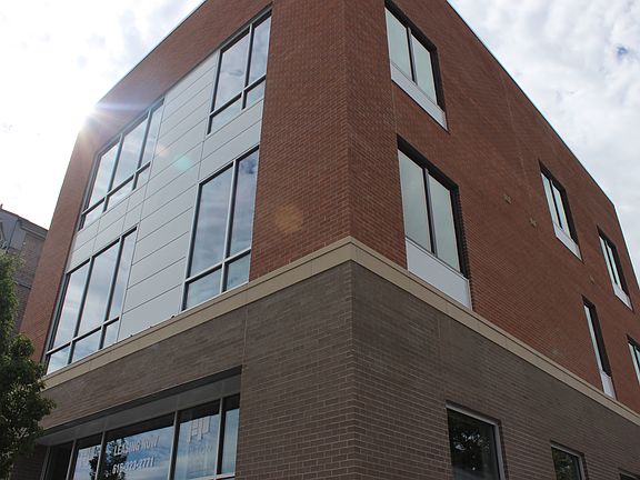 2nd image of 644 Fulton St W #203