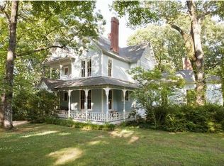 119 Mitchell Dr, Lookout Mountain, TN 37350