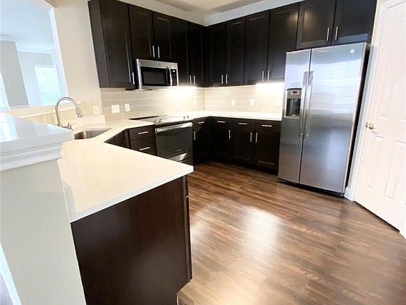 5th image of 5442 Caruth Haven Ln #526