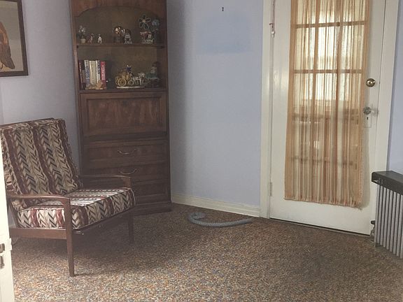3rd image of 17342 Fairchild Ave