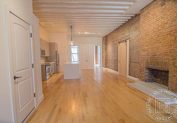 2nd image of 84 Franklin St #1