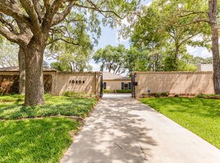 10206 Briar Forest Dr, Houston, TX 77042
