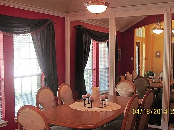 4th image of 15715 Aberdeen Trails Dr
