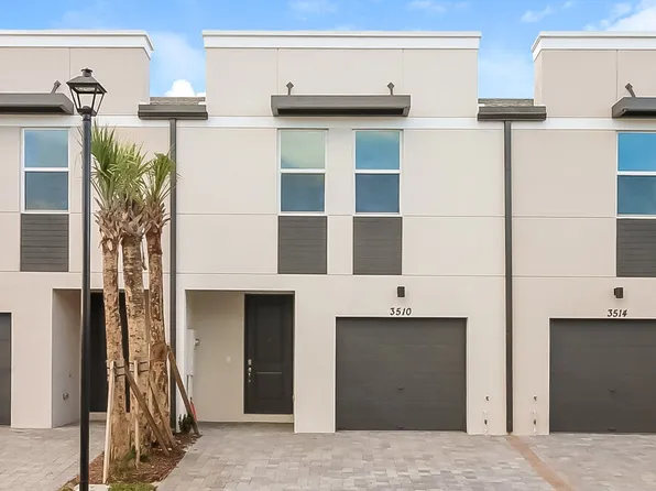 3510 Joshua Tree St, Palm Springs, FL 33461