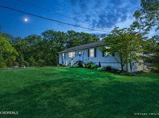 727 Oak Glen Rd, Howell, NJ 07731