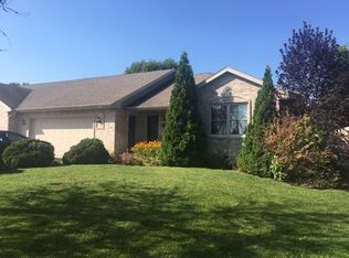 702 Prairie Ct #1, Luxemburg, WI 54217