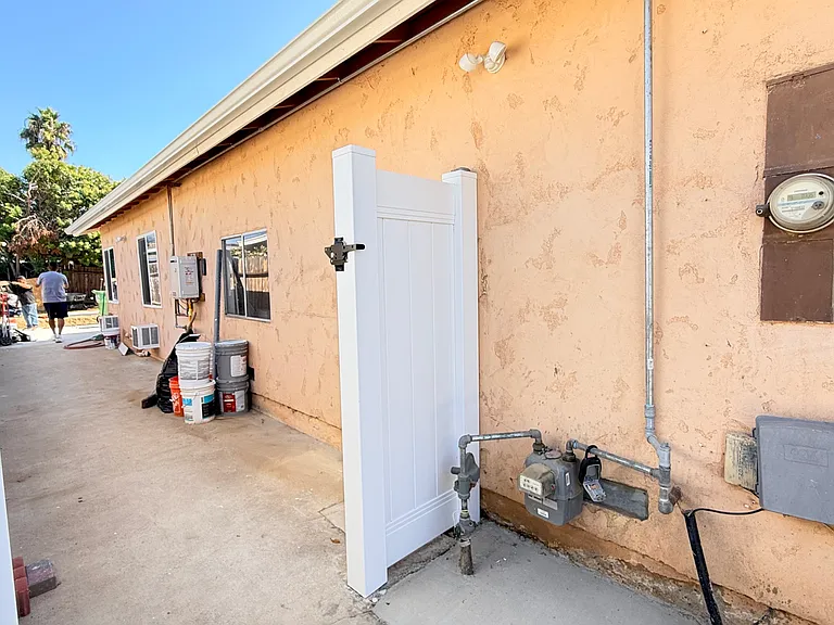400 Calle Vallecito #B — Photo 9