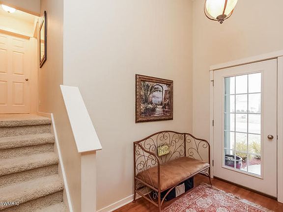 4th image of 3965 Spruce Ln